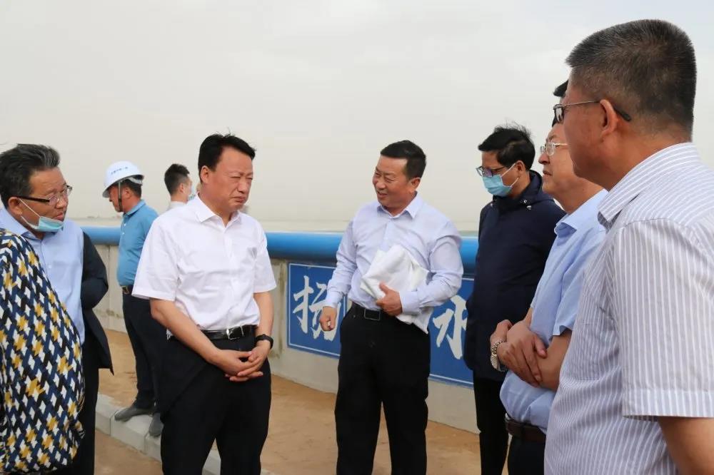 宁夏回族自治区副主席王和山一行调研银川都市圈城乡西线供水工程西夏水库建设运行情况